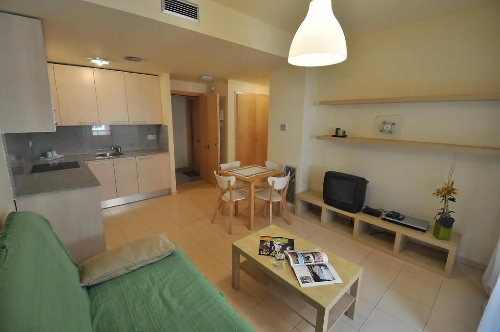 Apartments Diamond House - Lloretholiday - Granada  Lloret de Mar