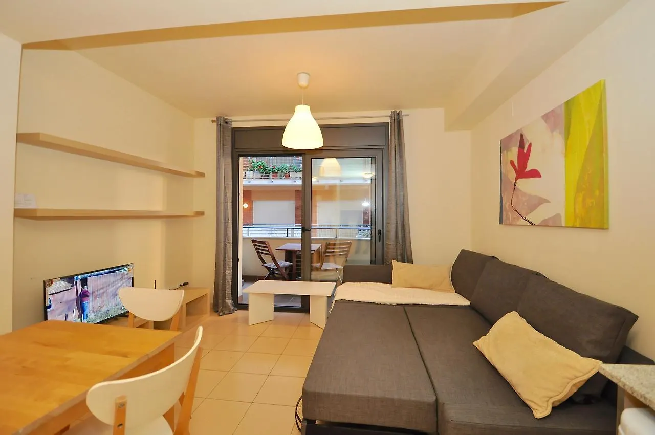Apartments Diamond House - Lloretholiday - Granada Lloret de Mar